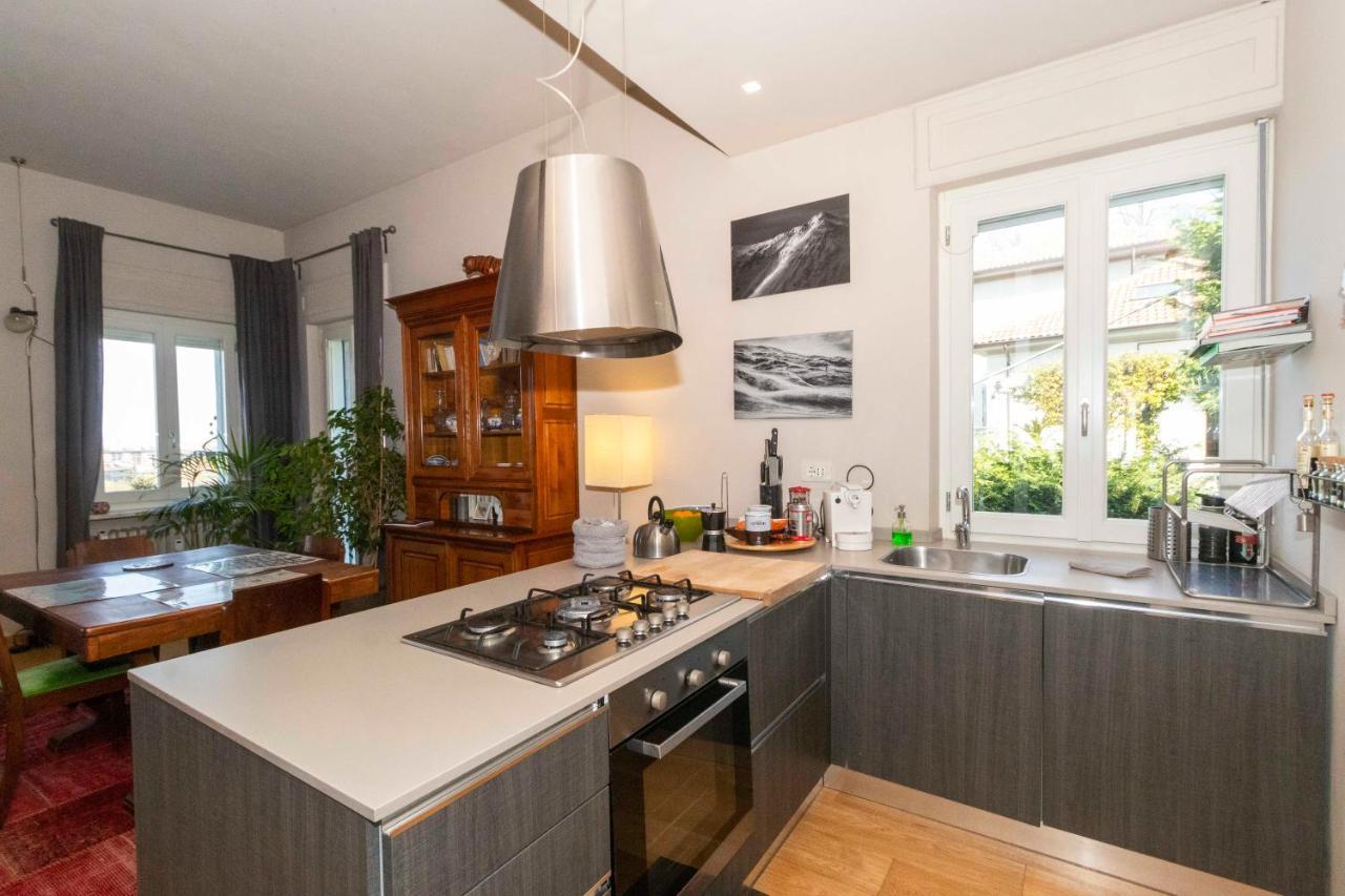 Charming Apartment With Parking! Турин Екстер'єр фото