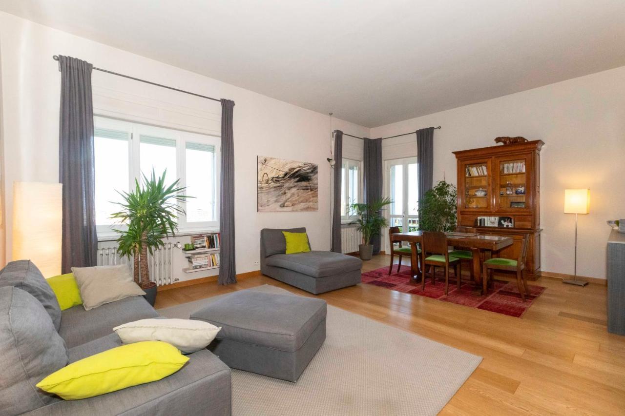 Charming Apartment With Parking! Турин Екстер'єр фото
