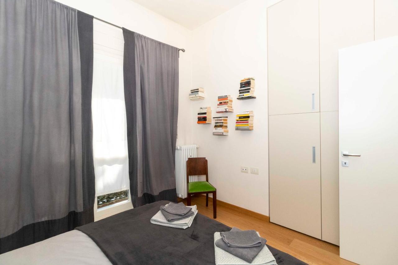 Charming Apartment With Parking! Турин Екстер'єр фото