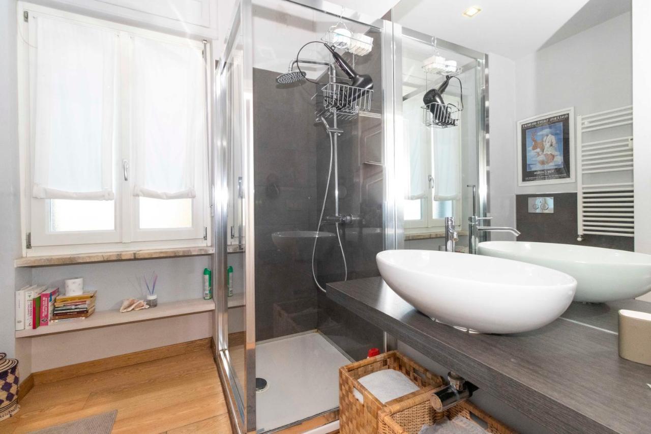 Charming Apartment With Parking! Турин Екстер'єр фото